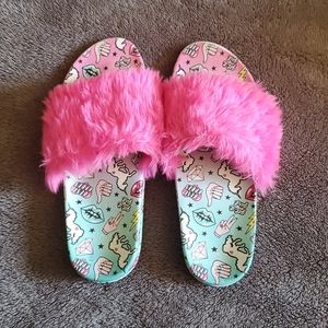 Slide slippers